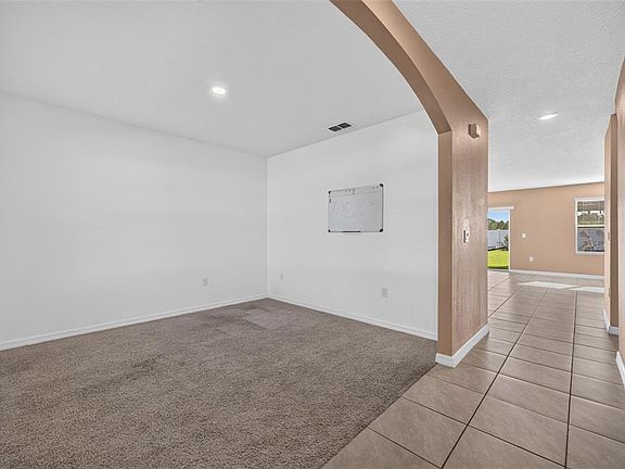 4th image of 3042 BETHPAGE LOOP