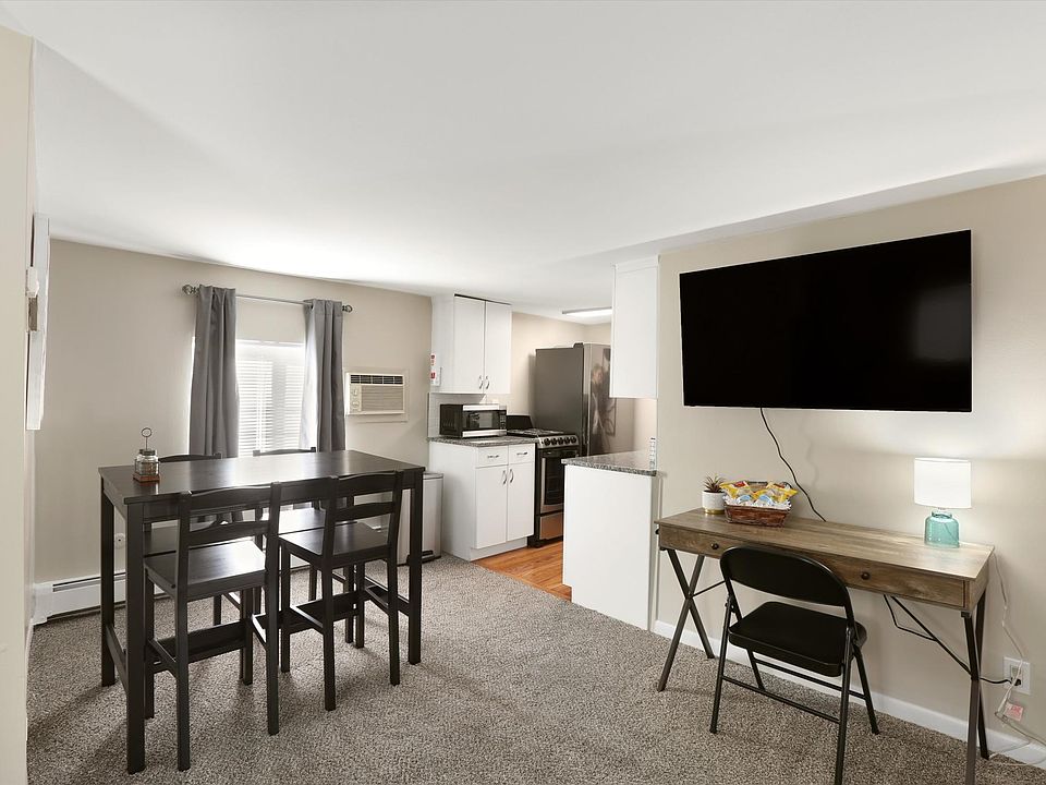 1st image of 21639 Roosevelt Ave APT 3