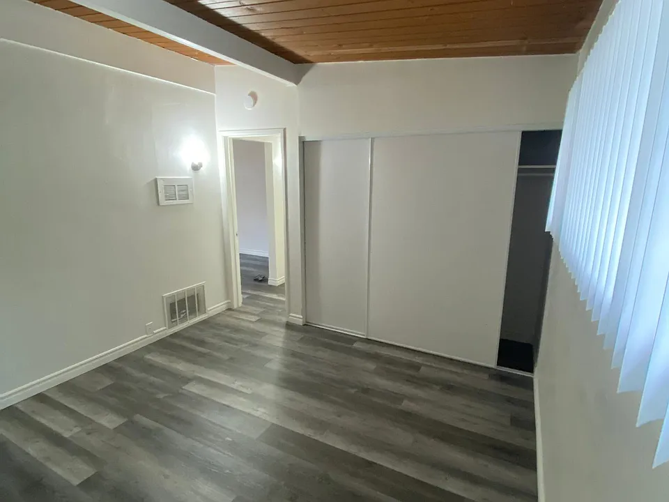 301 N Signal St #14