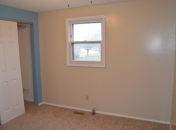 5th image of 455 Braemar Way