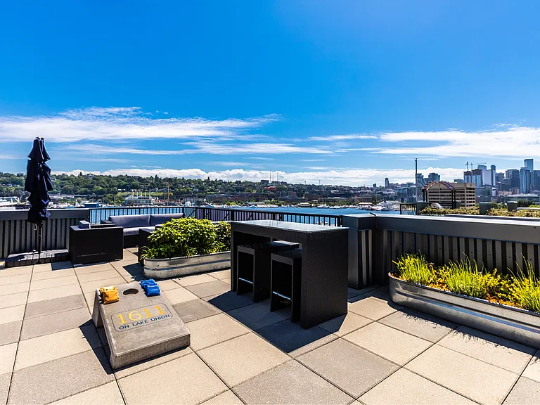 1611 on Lake Union — Photo 32