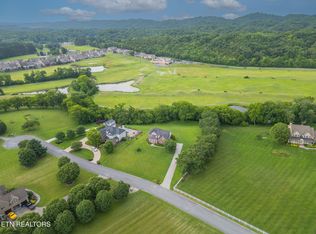 1010 Creek Brook Ln, Seymour, TN 37865