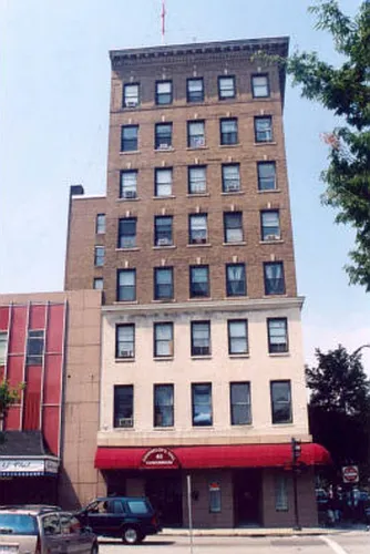 46 Amesbury St #3A Photo 1
