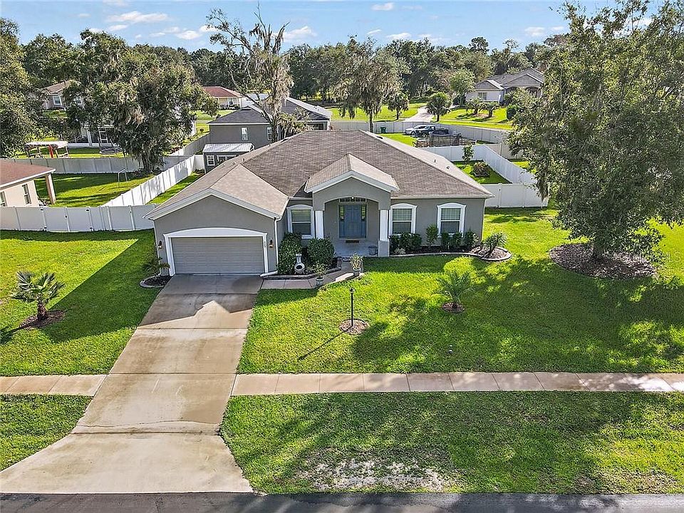 1st image of 329 Woods Landing Dr
