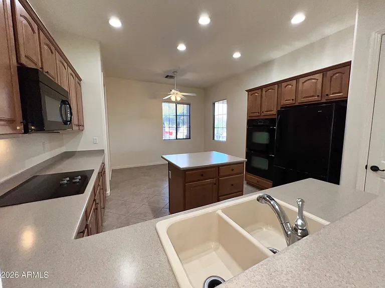 14313 W Alvarado Dr — Photo 9