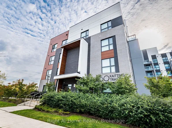 50 Kaitting Trl #511, Oakville, ON L6M 0S6