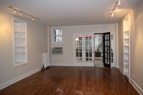 Rented by TurfNYC | media 13