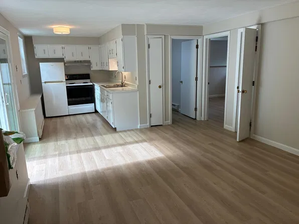 144 School St APT 1, Boylston, MA 01505