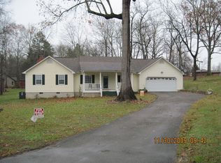 319 Longwood St, Chickamauga, GA 30707