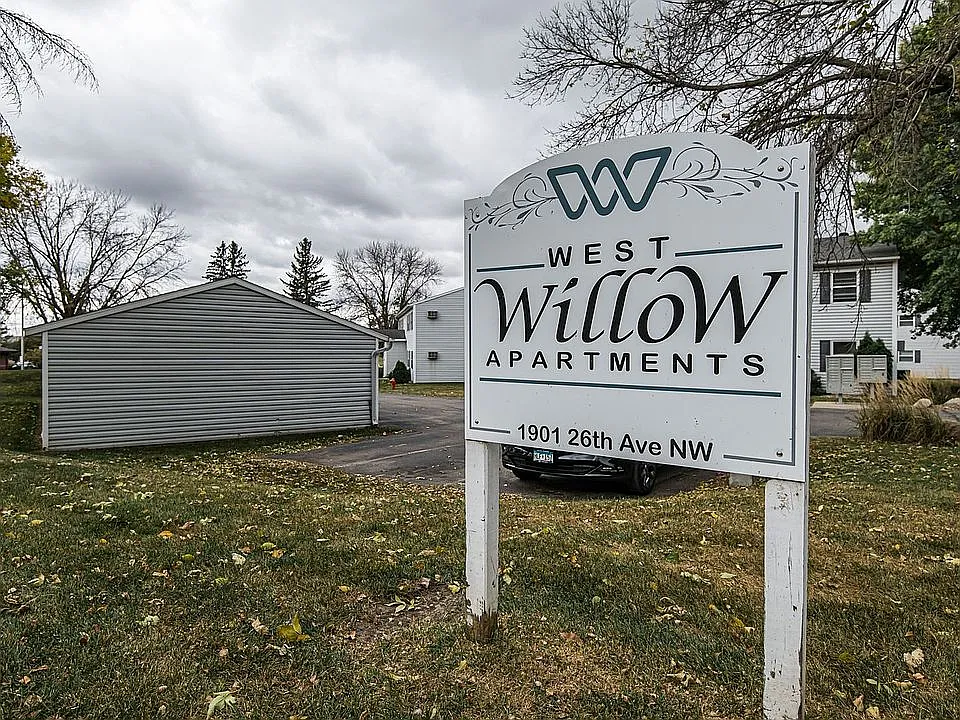 West Willow Apartments — Photo 3