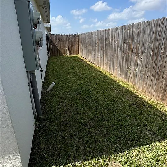 1603 Angelina Dr #4 — Photo 9