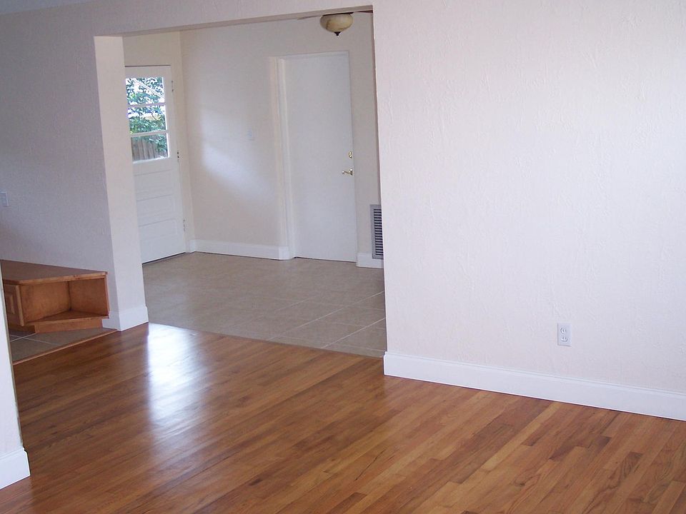 1st image of 4544 25th Ave N