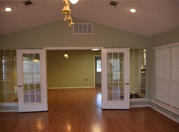5th image of 542 County Road 3103