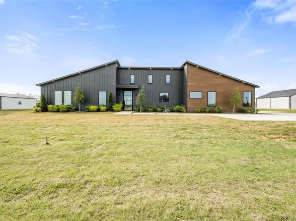 5119 Sophie Slanky Way, Sealy, TX 77474