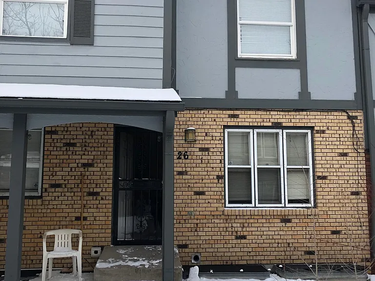 670 Winona Ct #26 — Photo 1