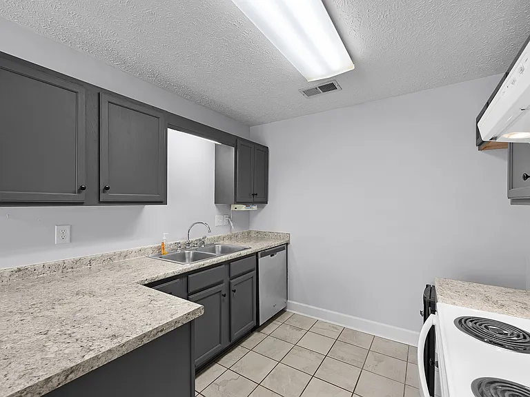 192 Eagle Ridge Dr — Photo 9