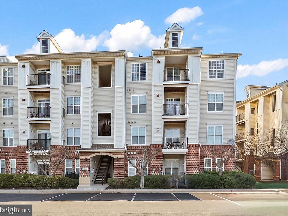 1st image of 21228 McFadden Sq Unit 413