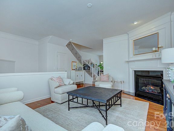 5th image of 601 6th Baxter Xing