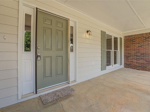4th image of 3604 Cherry Creek Dr SE