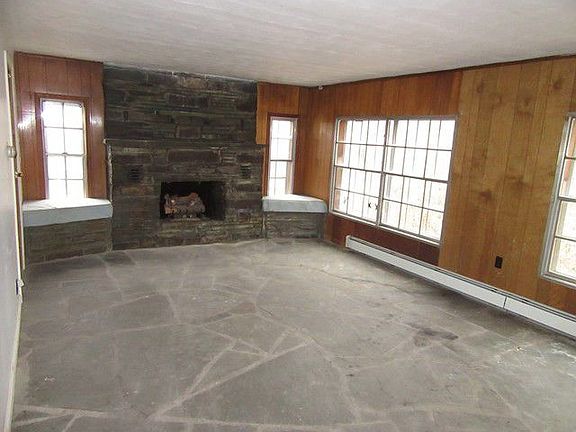 5th image of 18 Wildflower Ln