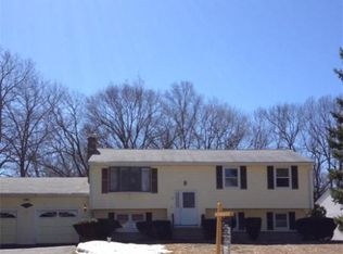 41 Sherwood Dr, Haverhill, MA 01835