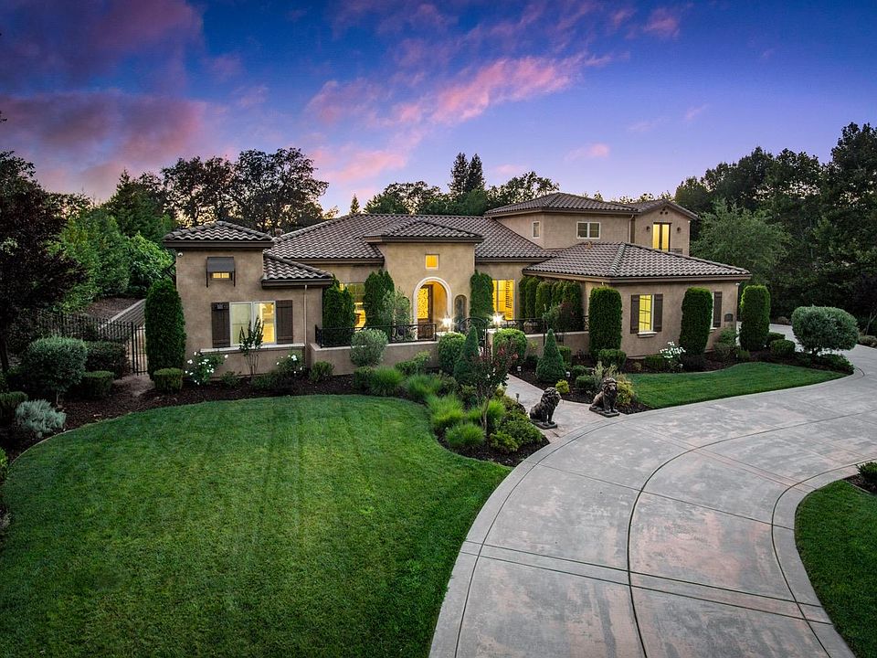 2nd image of 5610 Monte Claire Ln