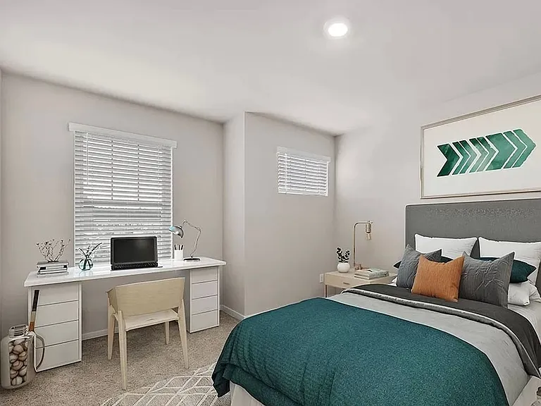 18729 Emmons Ct E — Photo 18