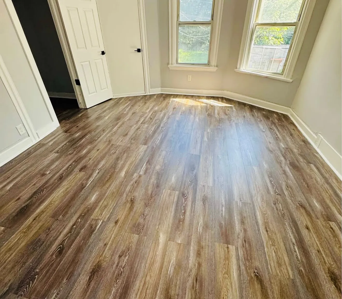 3 bed, $2,300 — Photo 4