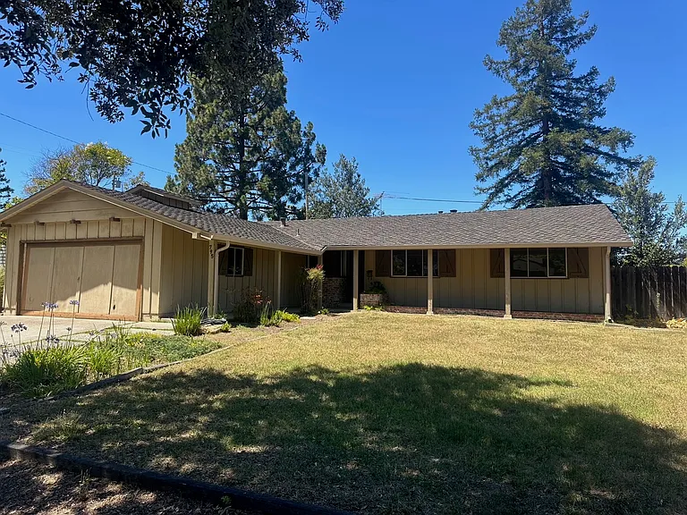 795 Blanchard Way — Photo 1