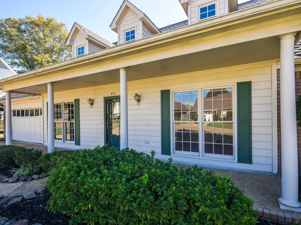 591 Merriweather Dr, Collierville, TN 38017