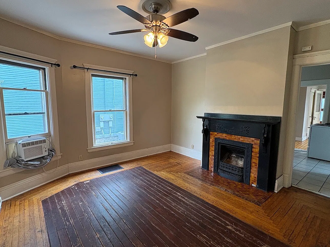 1 bed, 1000 sqft, $895 — Photo 4