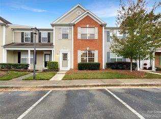 6867 Rothchild Dr, Charlotte, NC 28270