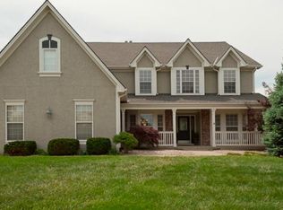 412 NE Bittercreek Rd, Lees Summit, MO 64063