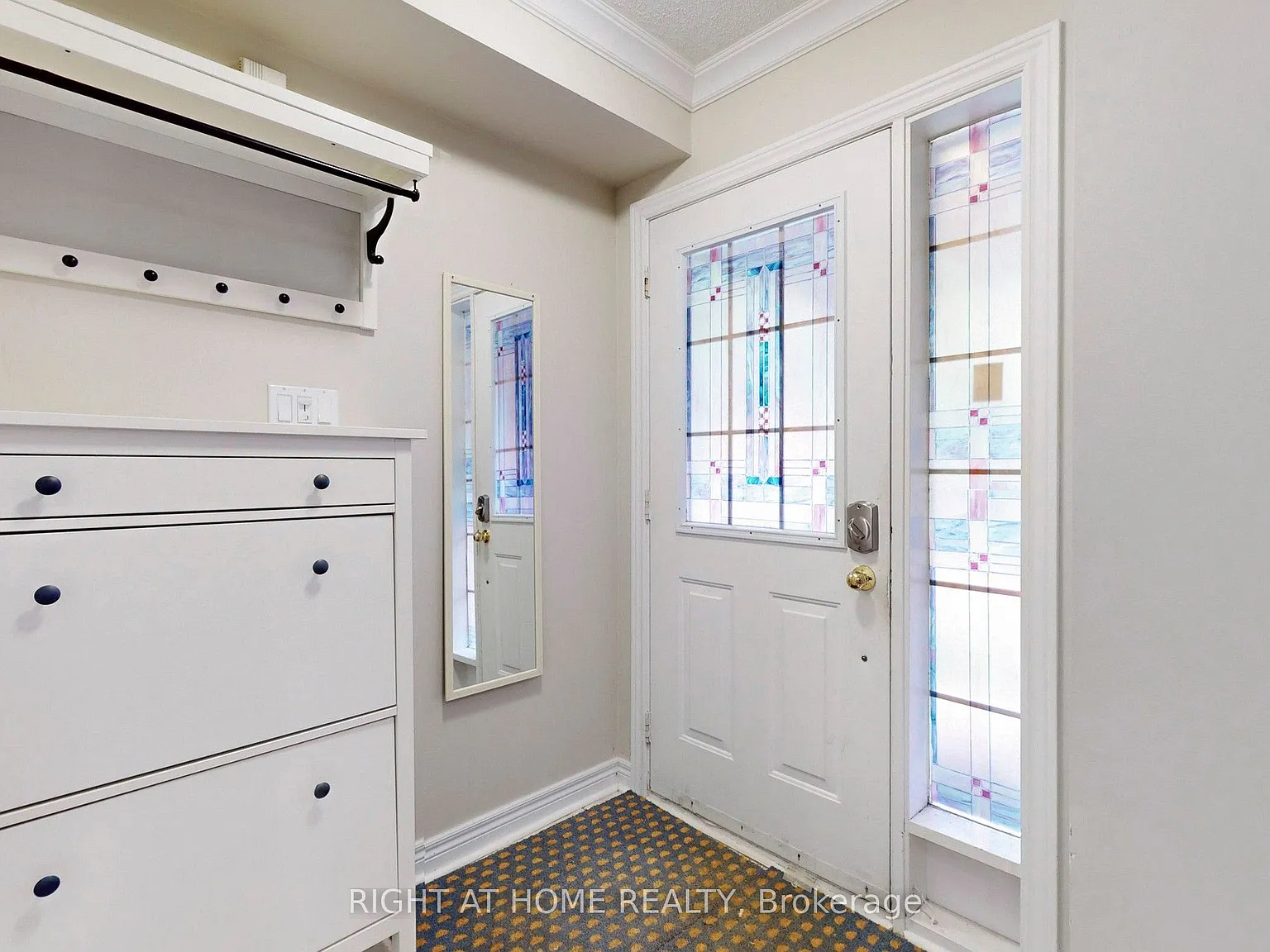 4 bed, $3,950 — Photo 4