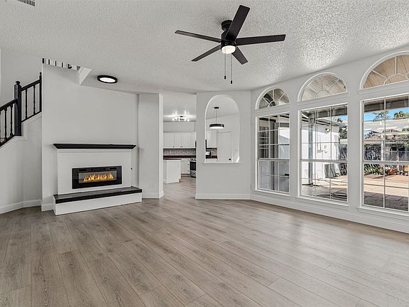 5th image of 7129 Don Gomez Ln