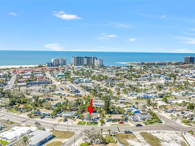 6892 Gulf Winds Dr #2 — Photo 48