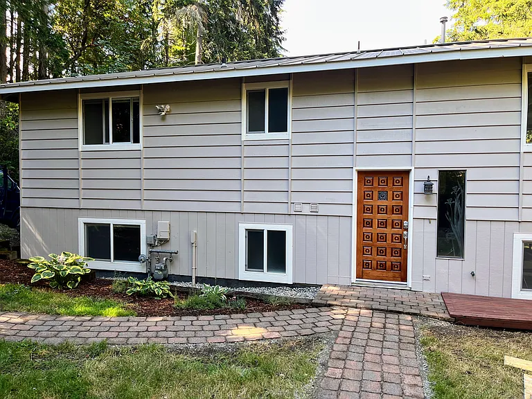 2812 E Bay Dr NW — Photo 10