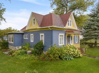 713 W 1st St, Sumner, IA 50674