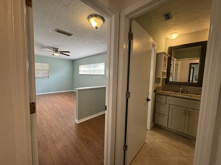 2806 Summerfield Rd — Photo 11