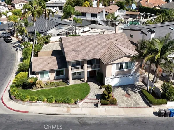 720 Pepper Tree Ln, Long Beach, CA 90815
