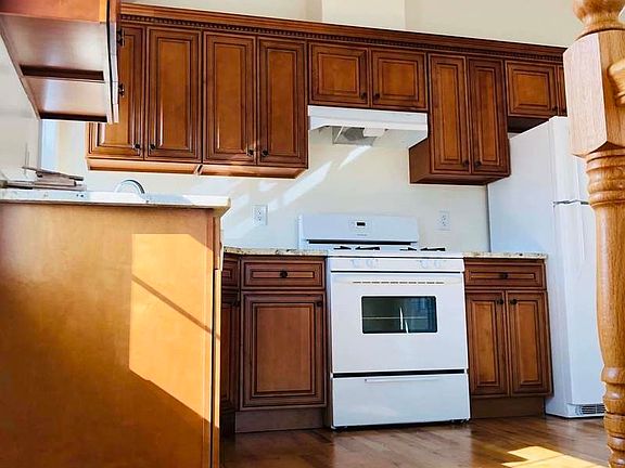 2nd image of 150-43 19th Ave #2