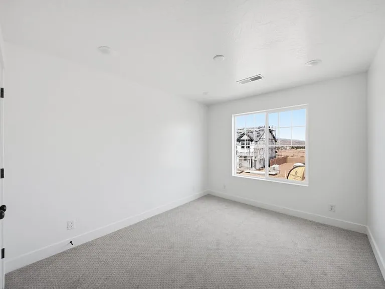 946 E Malibu Ln — Photo 20