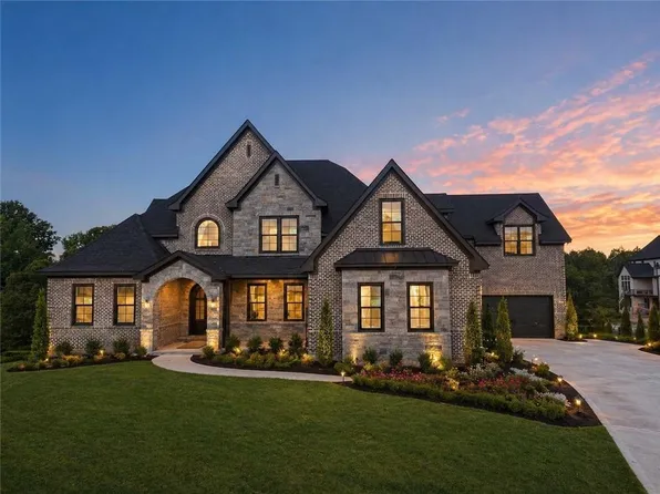 6222 Bridgewood Dr, Buford, GA 30519
