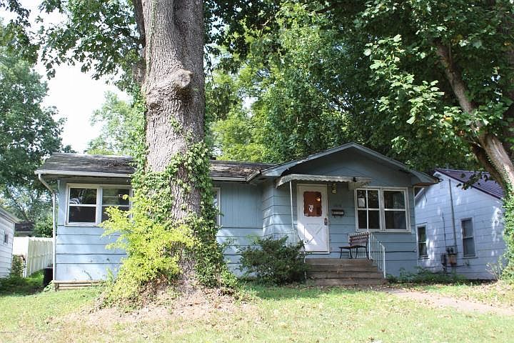 1st image of 2316 McCord St