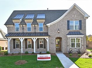 136 Cedar Ln, Bermuda Run, NC 27006