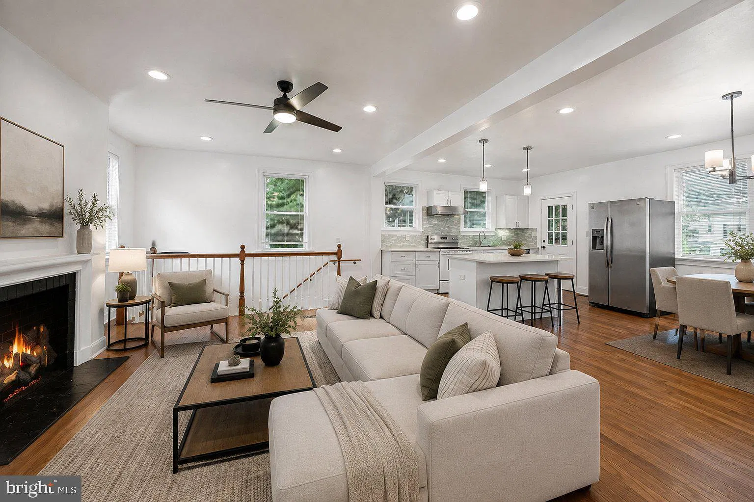 4 bed, 3.5 bath, 3135 sqft, $3,000 — Photo 3