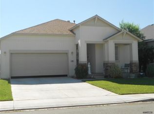 1604 Laverder Dr, Fernley, NV 89408