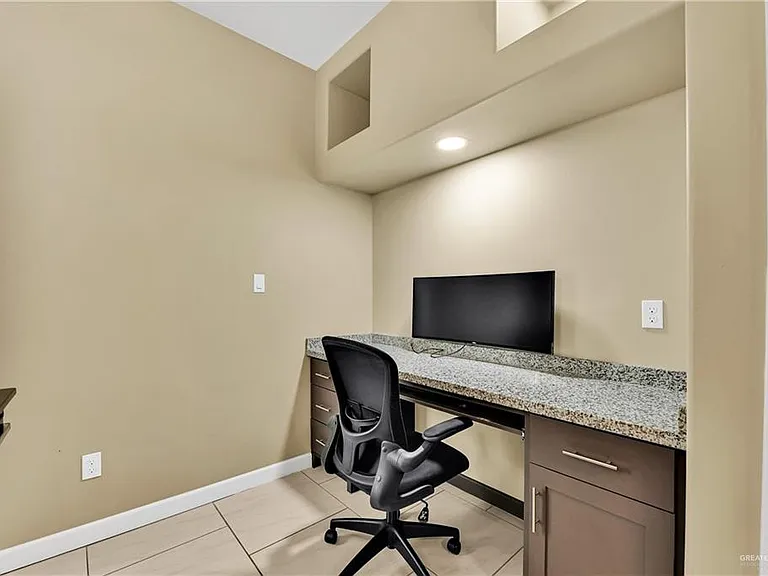 1200 E Camellia Ave — Photo 6