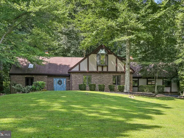 5047 Cannon Bluff Dr, Woodbridge, VA 22192