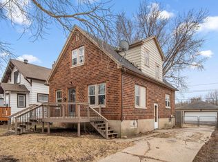 1204 S Newton Ave, Albert Lea, MN 56007